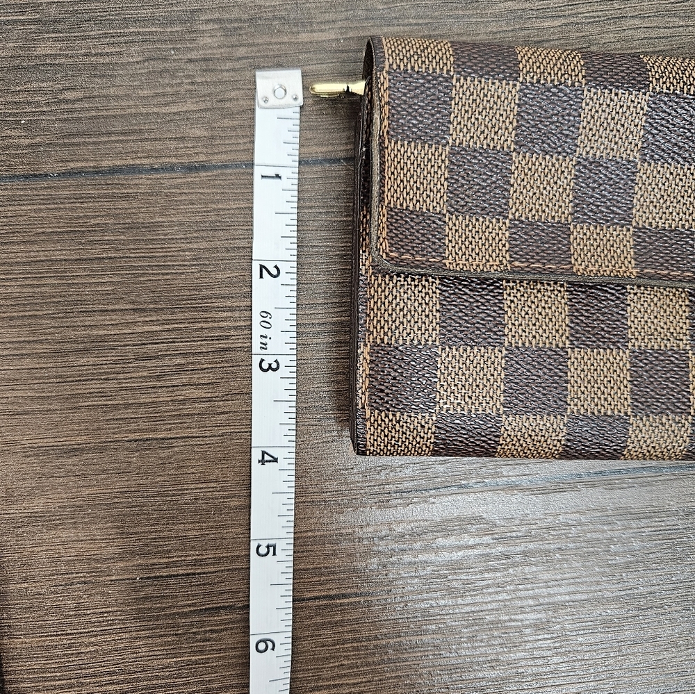 Louis Vuitton Damier Ebene Sarah Wallet - Picture 9 of 16